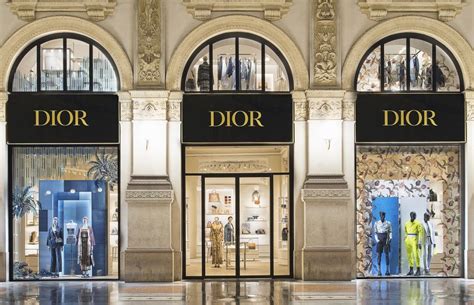 dior apre a torino|dior shop online shop.